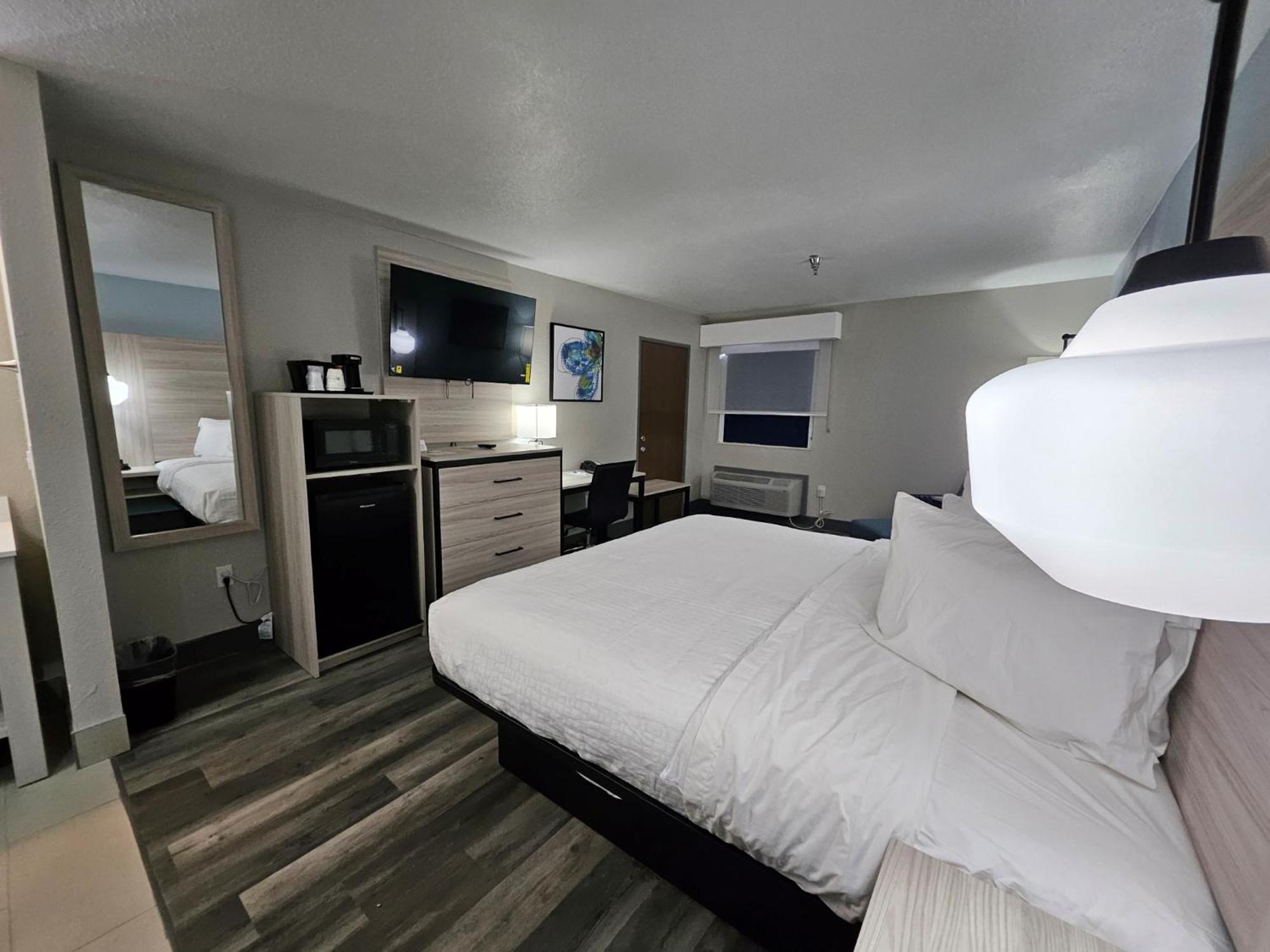 Best Western Wichita North Park City Exterior photo